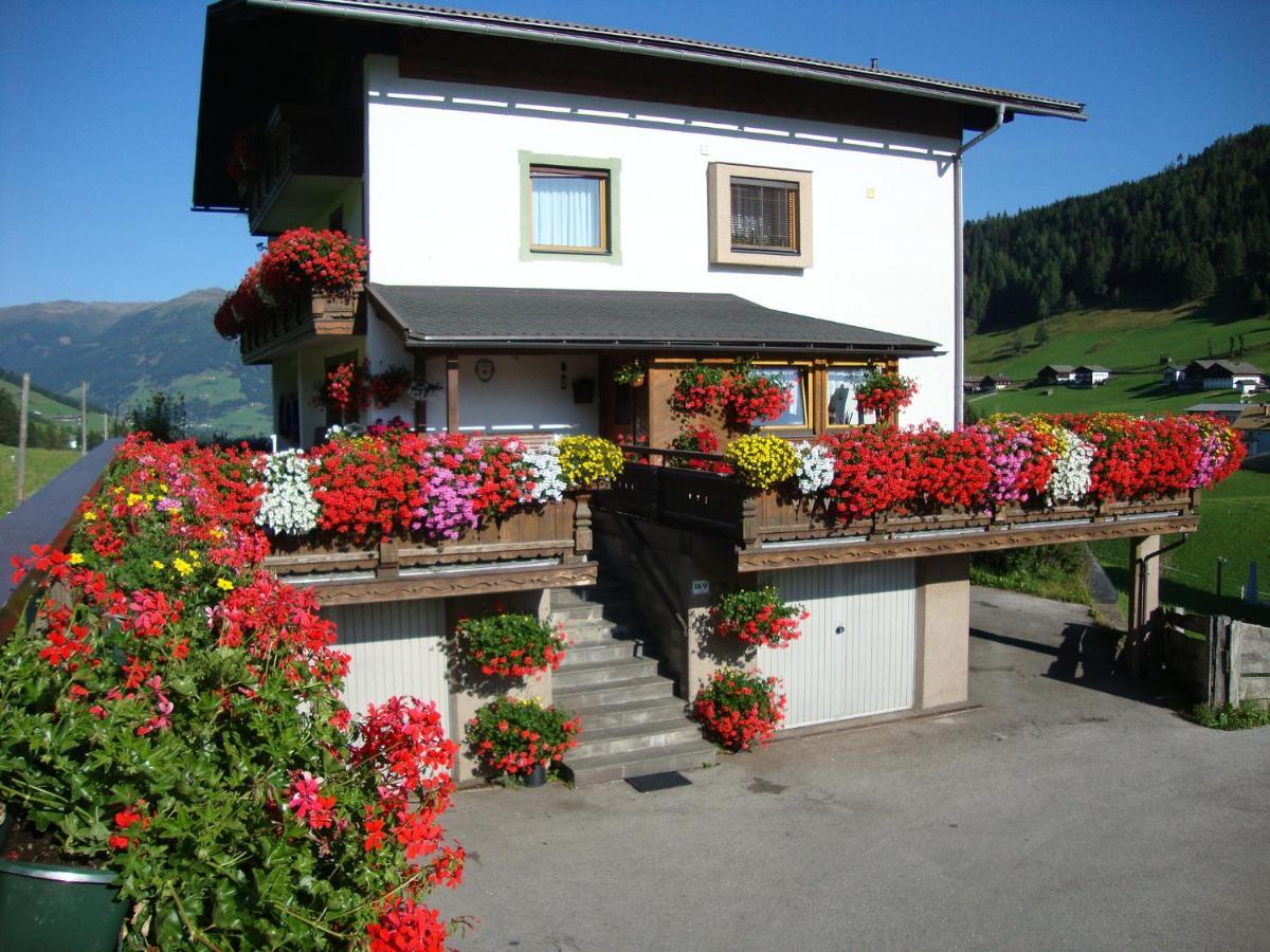 Haus Annemarie Apartments Kartitsch - Hochpustertal Екстер'єр фото